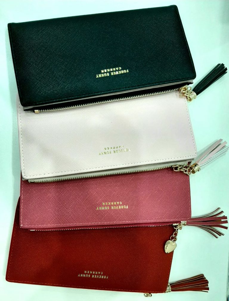 Forever Sunny Carrken Ladies Purse